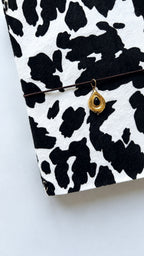 Fur édition - Cow black and white
