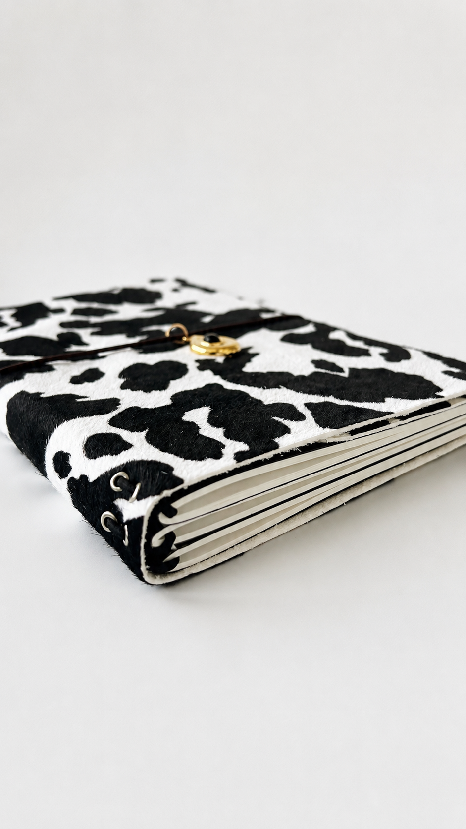 Fur édition - Cow black and white